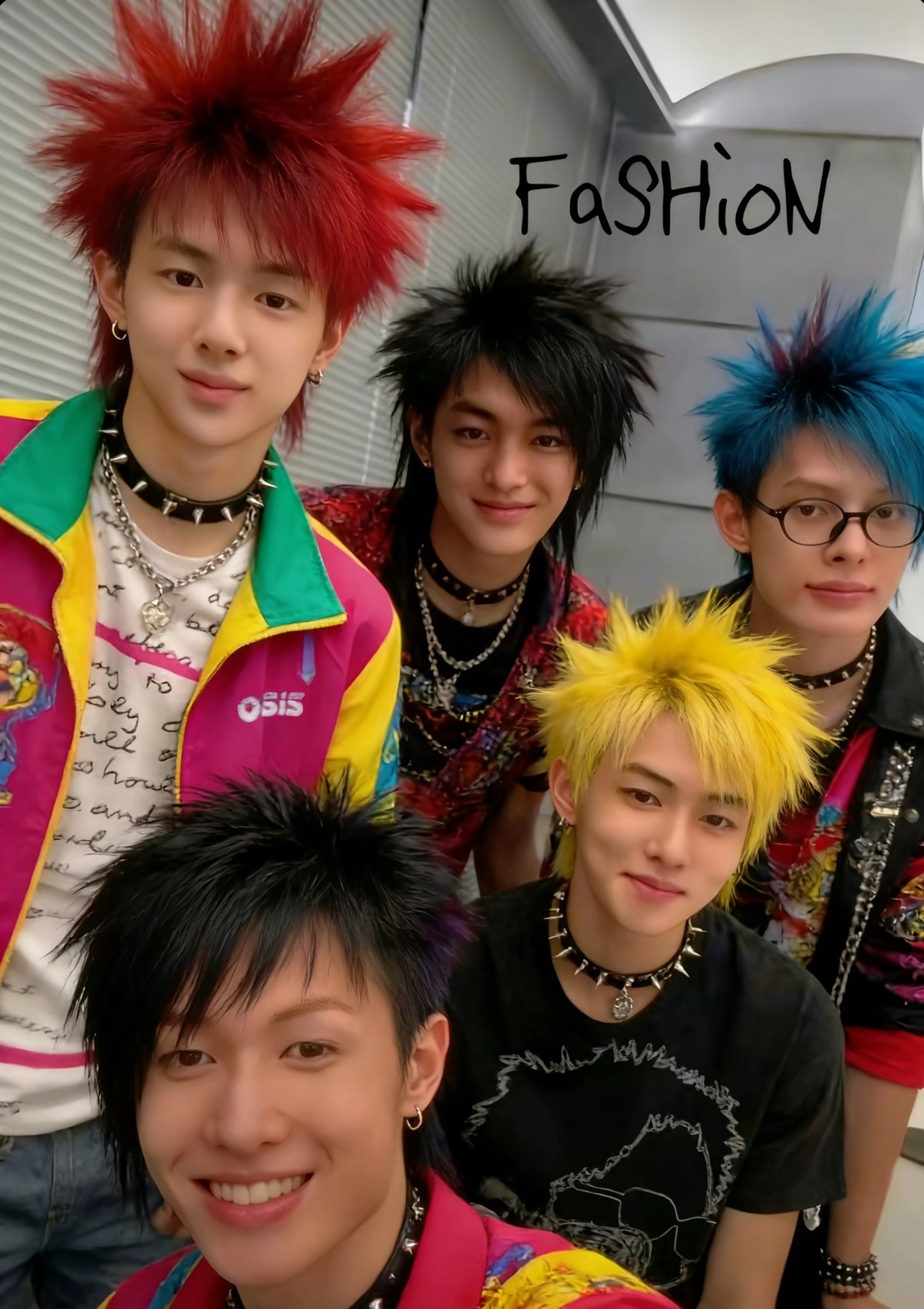 疑似 Cortis 回归概念预告照释出 大家能接受这样的屋顶帅吗？ 