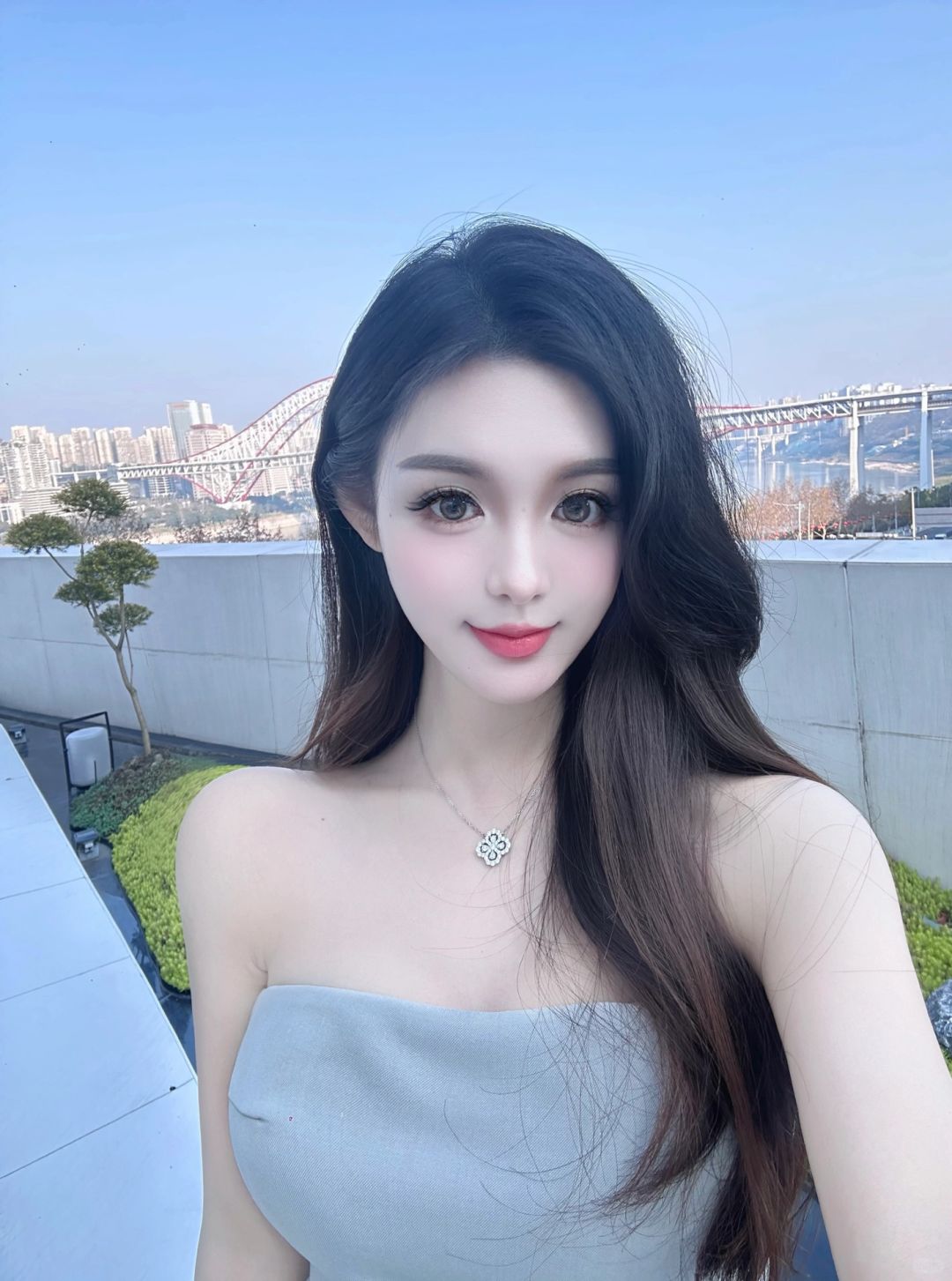 强子 妈发自拍了🤳