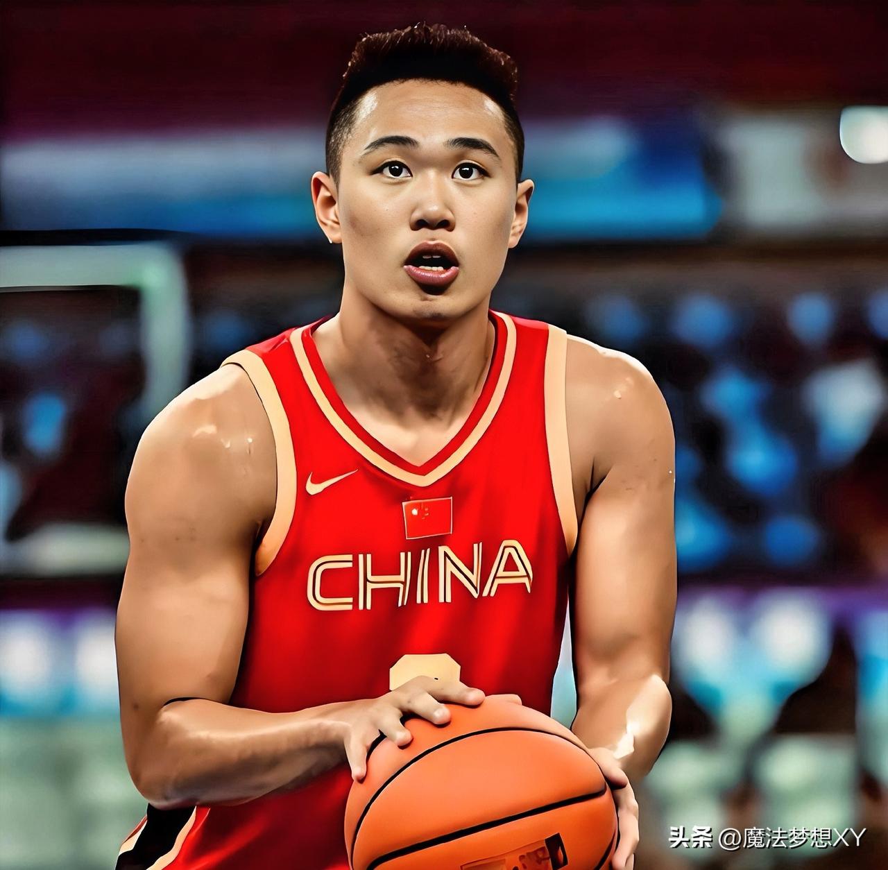 要不说贺希宁能进国家队呢！
你看看人家的三分，
他成为了本赛季首位三分命中数
破