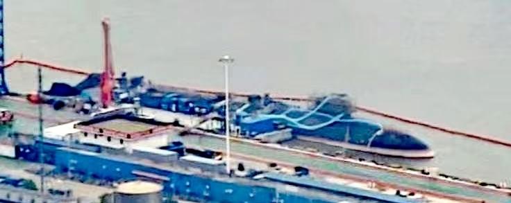 某万吨核潜