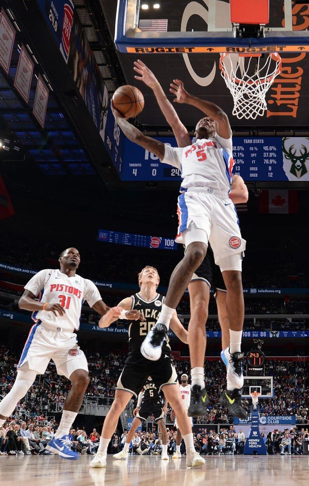 罗恩·霍兰德 II · 安踏 KAI2登场22分钟 10投6中 三分球4投3中1