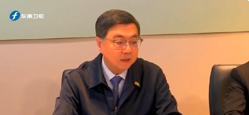 台“毒油”案卓荣泰终于道歉了

7月17日，台行政机构负责人卓荣泰在公开场合就“