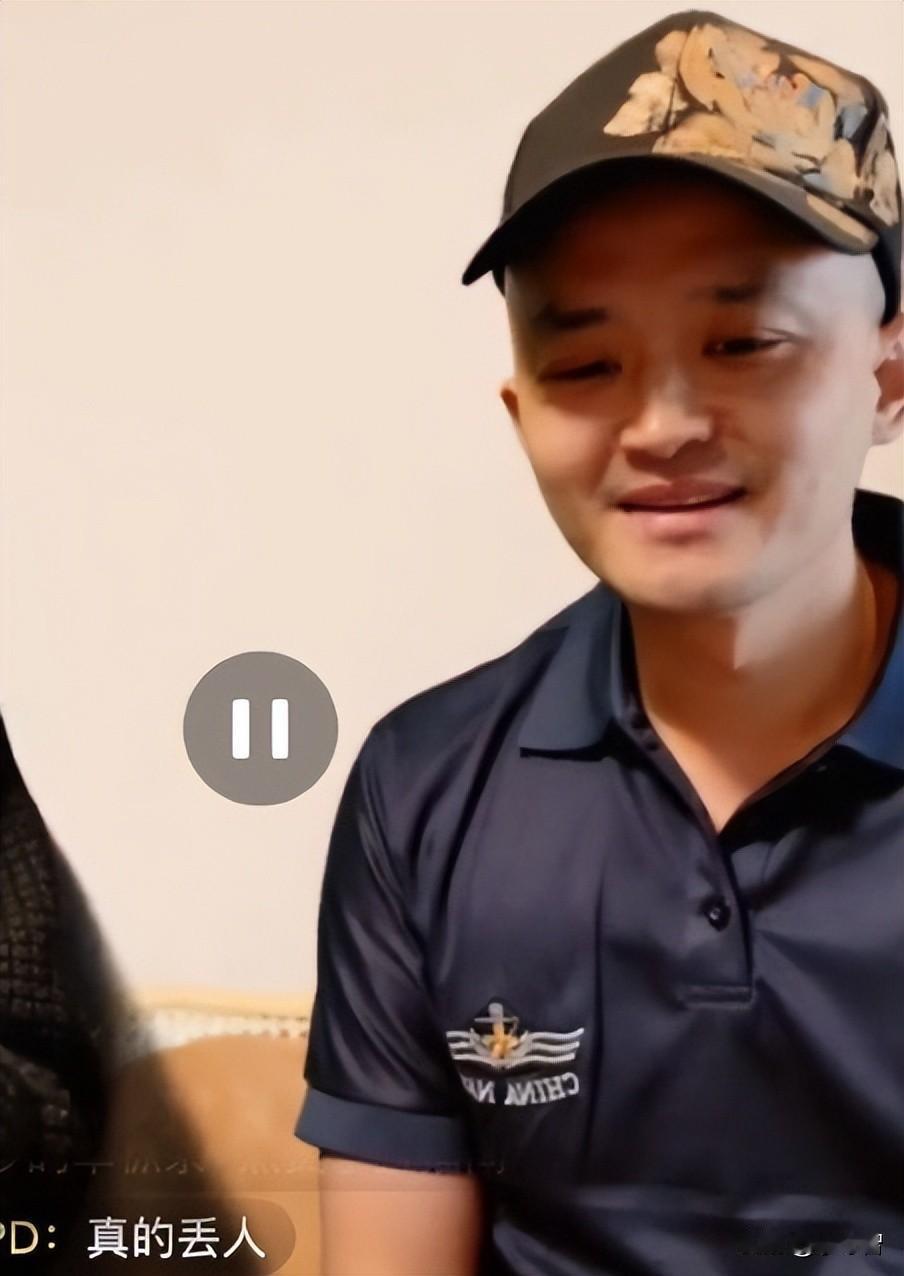 这位号称36岁的小鲜肉男友，自曝与大38岁刘晓庆奶奶的绯闻，不仅没有博得网友的同