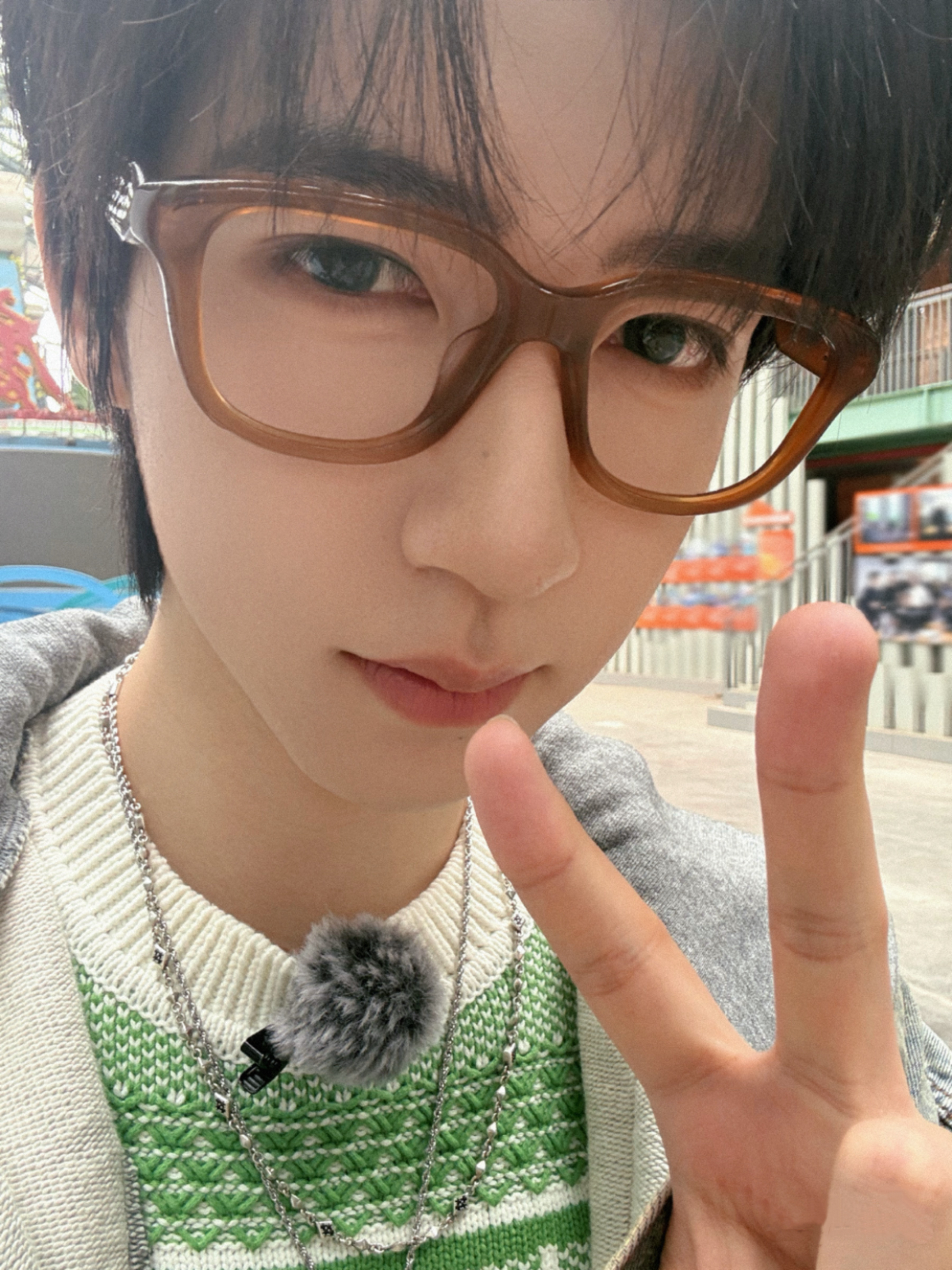 贺峻霖成立MCN公司我们小贺贺这个商业头脑太好了💚逻辑清晰条理清楚 这小孩的脑