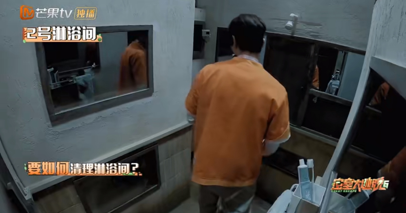#大张伟许凯周笔畅很忙不知道在忙什么#大张伟、许凯、周笔畅三个人很忙但不知道在忙