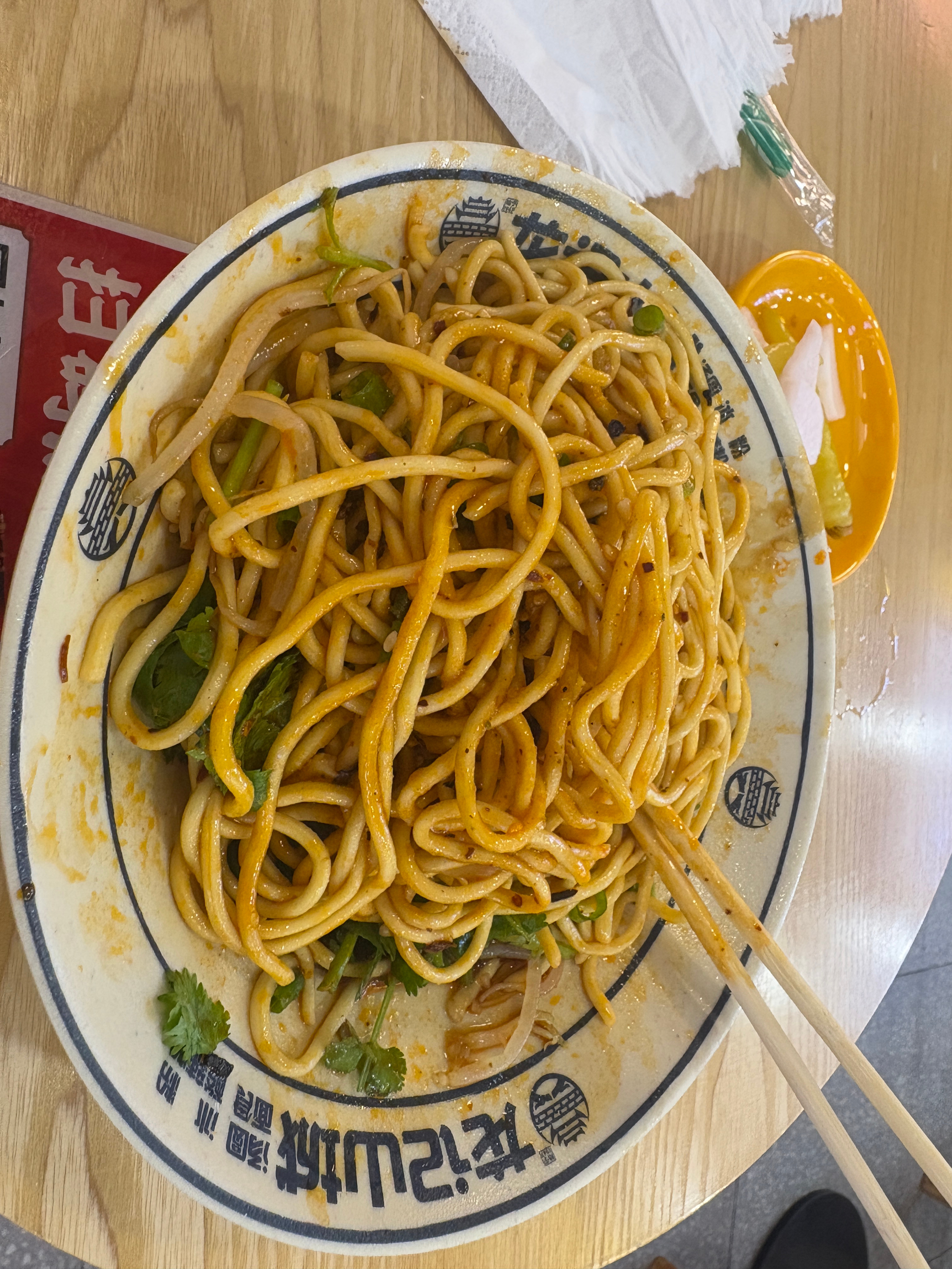 都知道我们这边最近刚出了那个商场的事情。因为太热了，没地方遛娃。今天就换了一家商