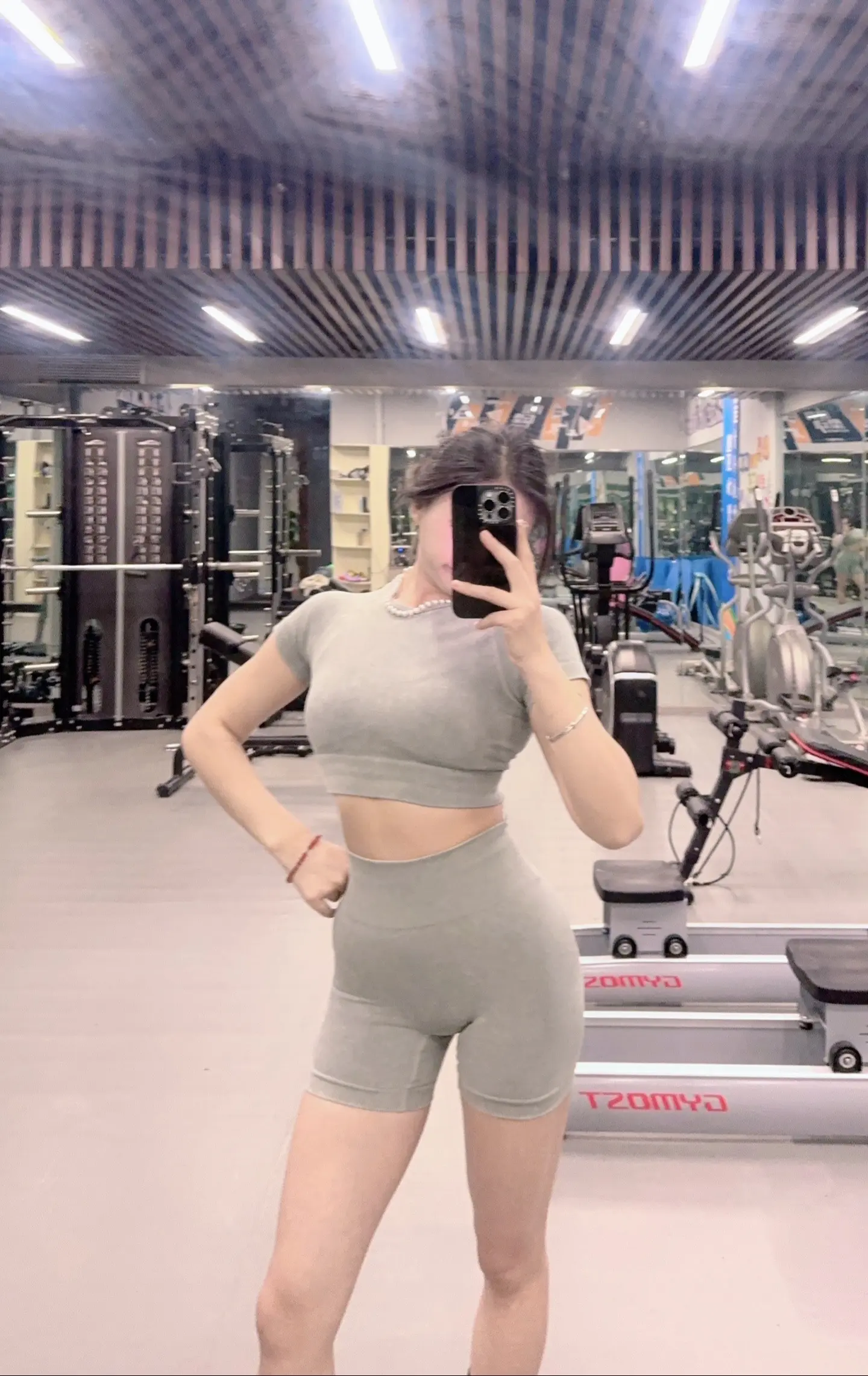 独我世间一等 此间上乘。