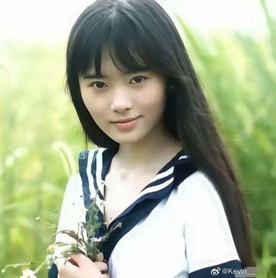 早期鞠婧祎和现在差别也太大了吧？ 