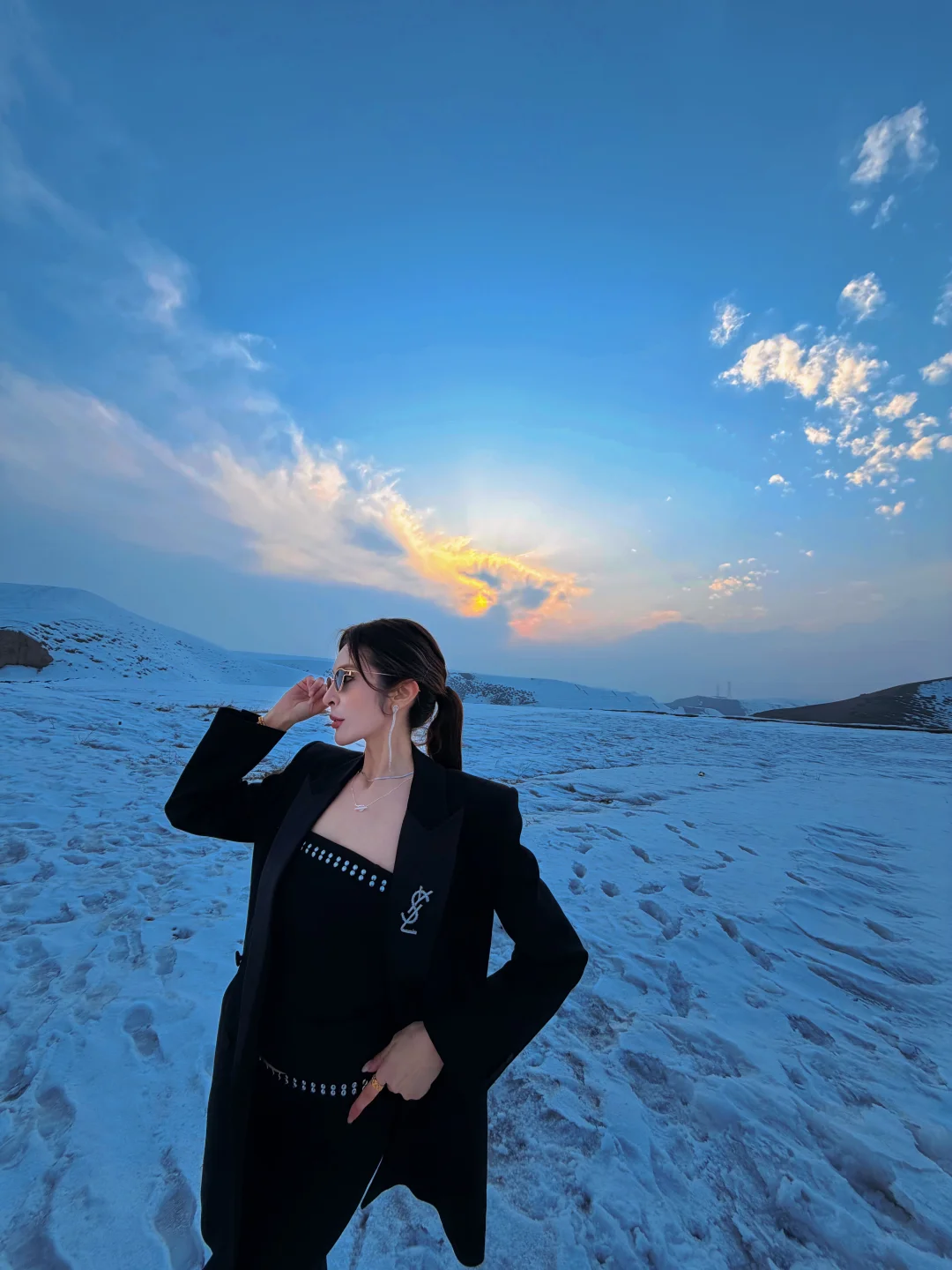 雪山拍照解锁新姿势～