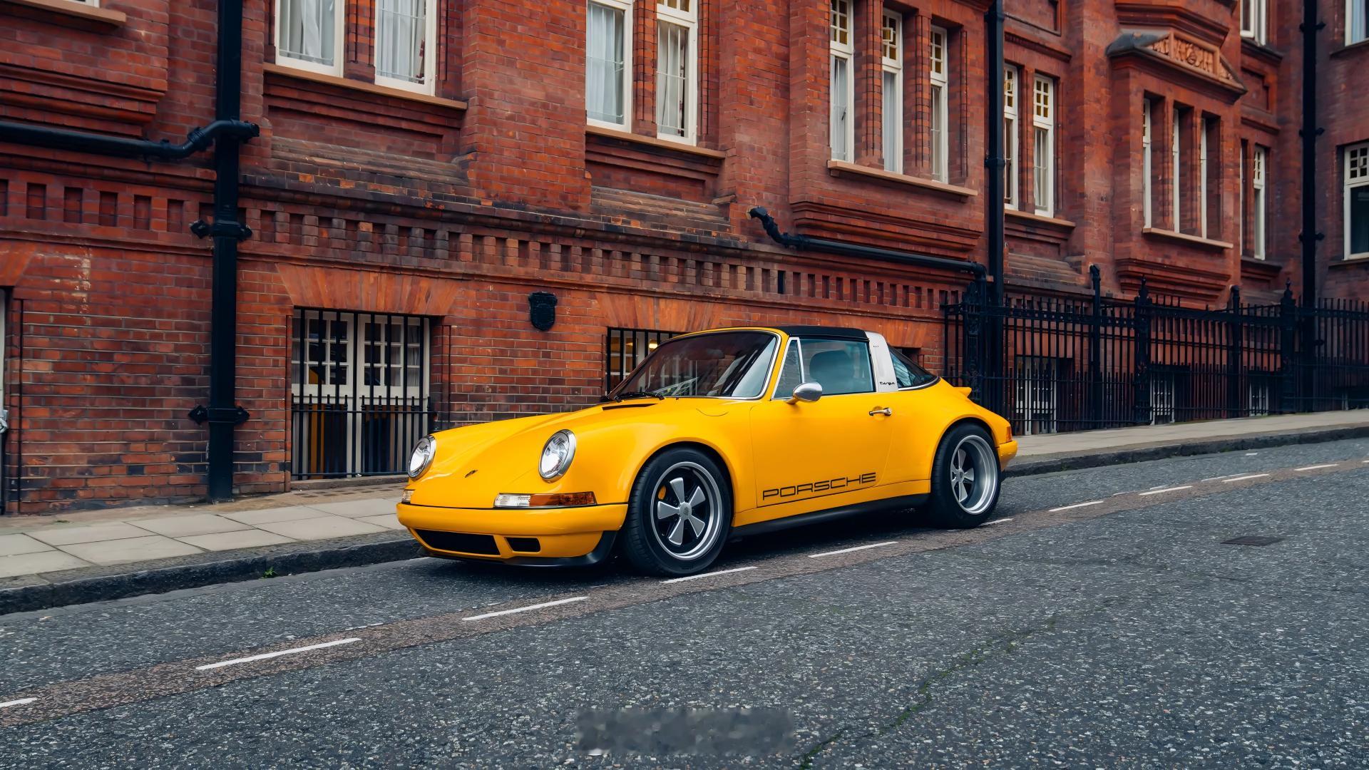 老保时捷911 Targa  最近好像流行老A8的说法，老A8怎么可能比老保时捷