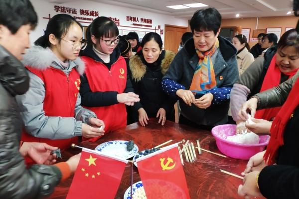 什么是社会风气？社会风气就是社会上普遍流行的喜好、习惯、追求、信仰、价值观与道德