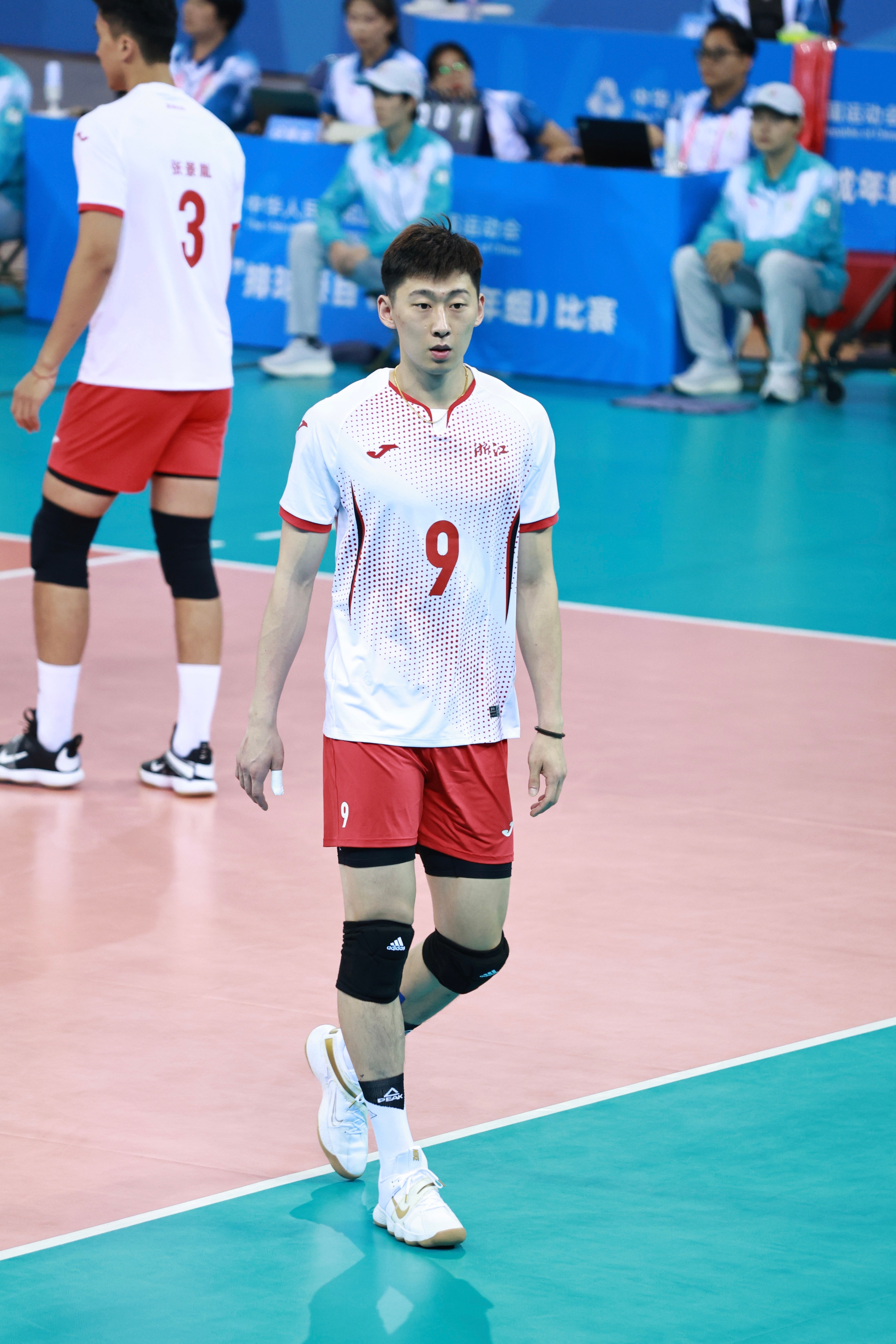 李咏臻[超话]  随机发几张李咏臻今天的比赛照片，无水印，喜欢的自取[吃瓜]——