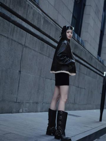 刘浩存 大花幼年体  该说不说 存子是真的美！气质也好好 