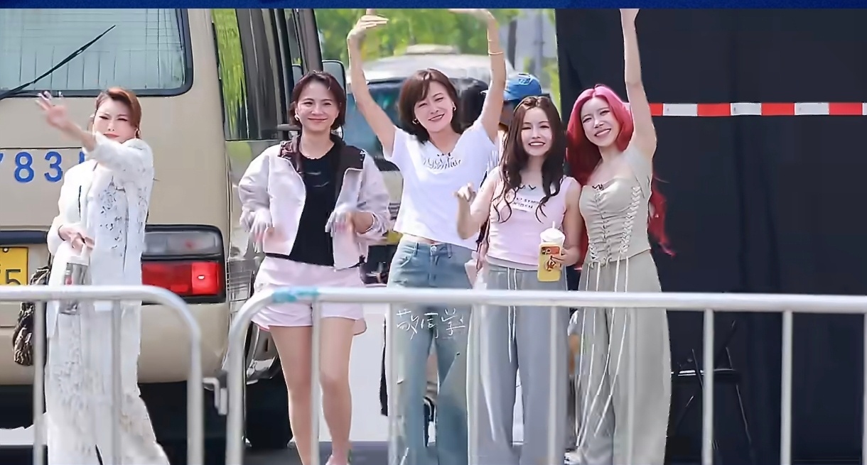 安崎组三公阵容拿什么输安崎浪姐三公舞台稳了 安崎组浪姐三公路透，姐姐们这个阵容那