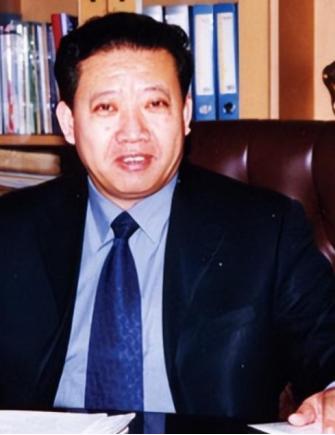 [浮云]2018年，葵花药业董事长关彦斌出轨女秘书并生下孩子，原配张晓兰得知后，