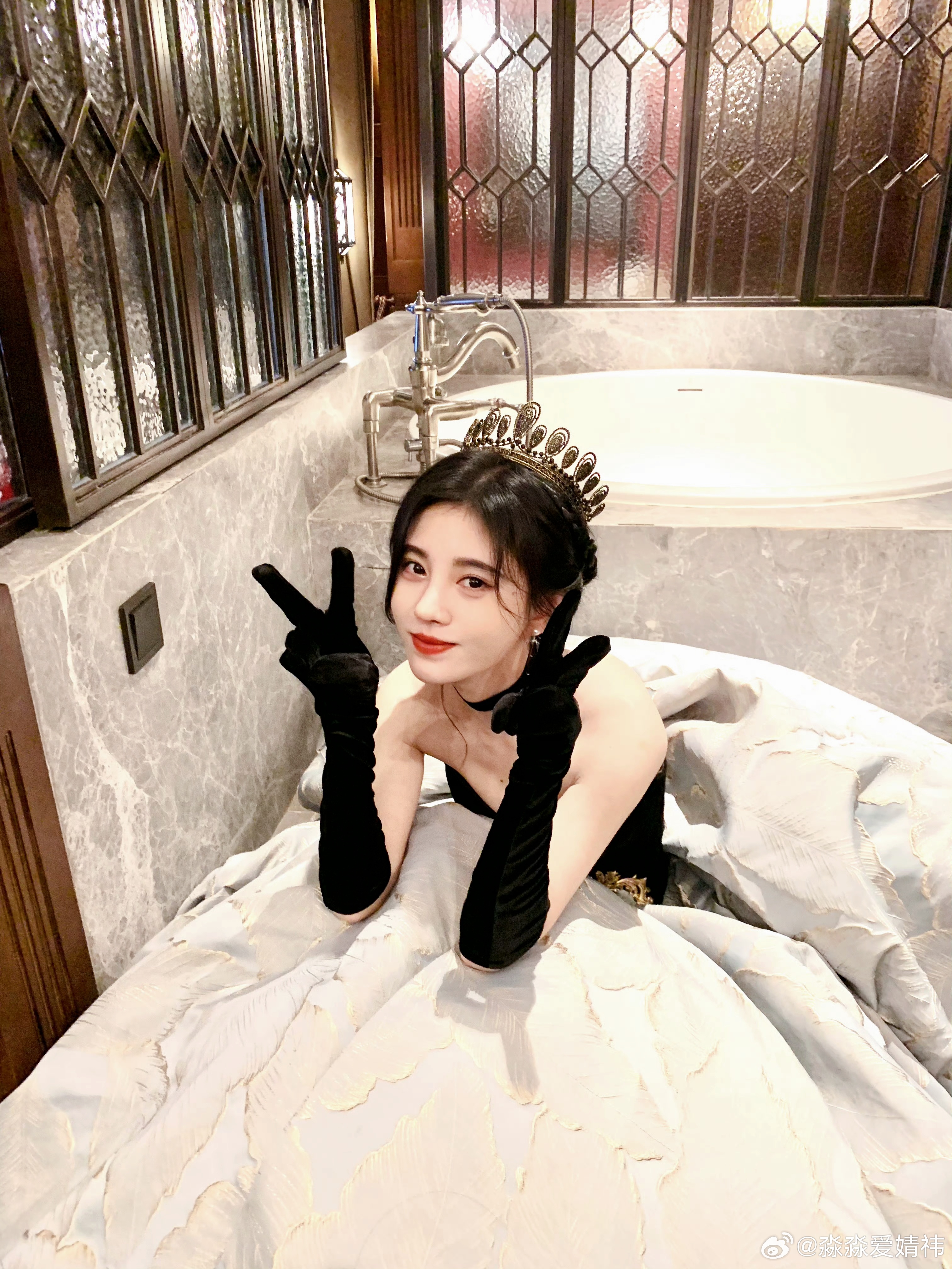 欧尼 我喜欢你~鞠婧祎苏绿夏鞠婧祎万花世界    ​​​