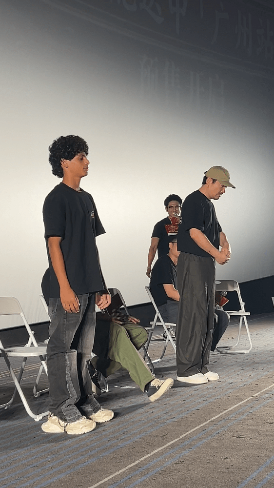 沈腾的武林绝学后继有人了沈腾的沈精兵来了个老外塞夫跟着沈腾学"你过来呀"学得像模