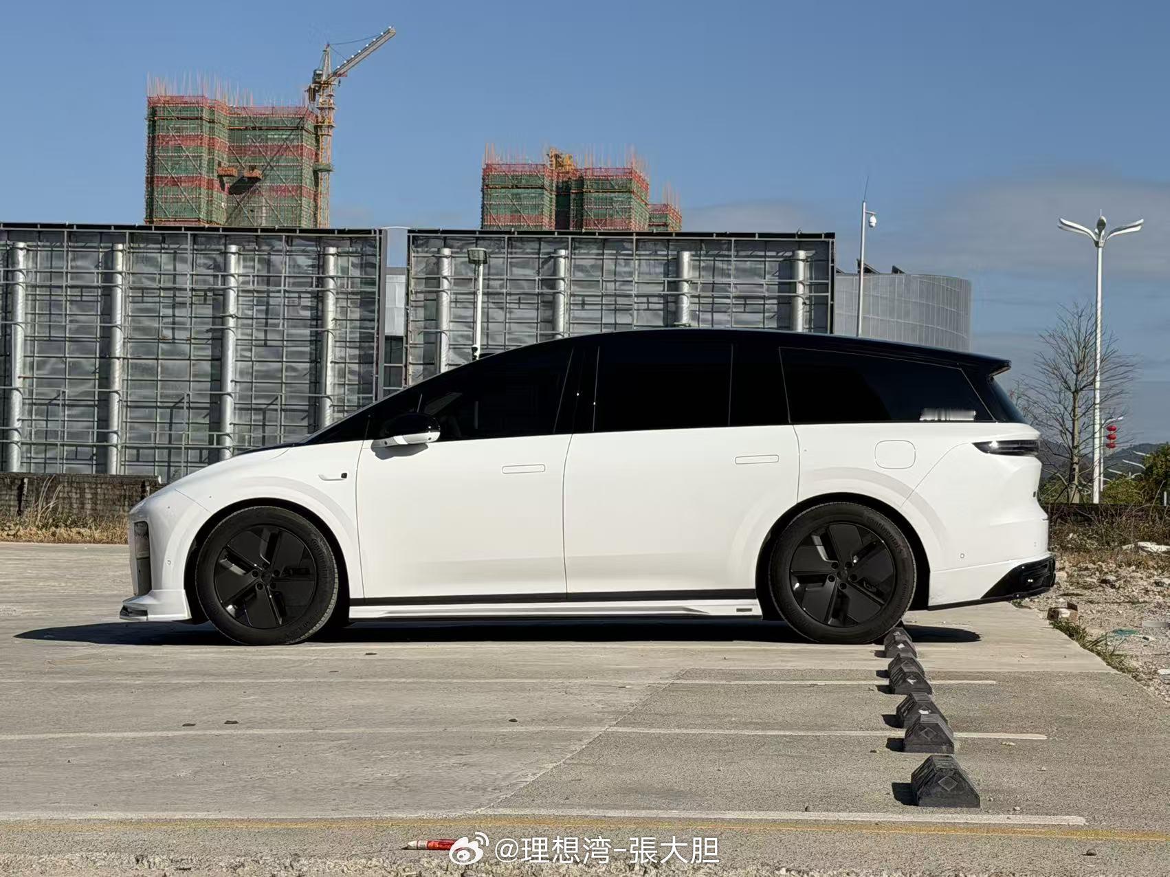 车友把他的理想i8 稍微改装了一下，感觉怎么样？ 