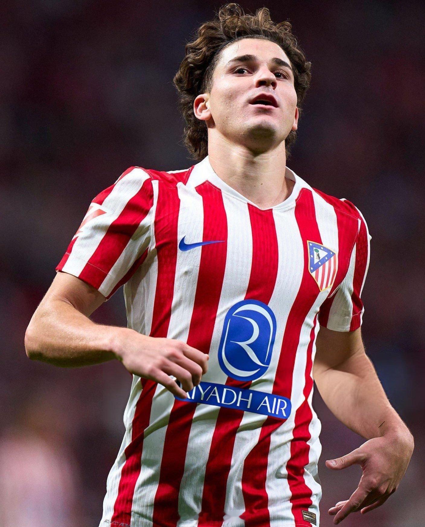 🎙费尔南多·伊达尔戈（胡利安·阿尔瓦雷斯的经纪人）：“关于胡利安拒绝续约马竞的