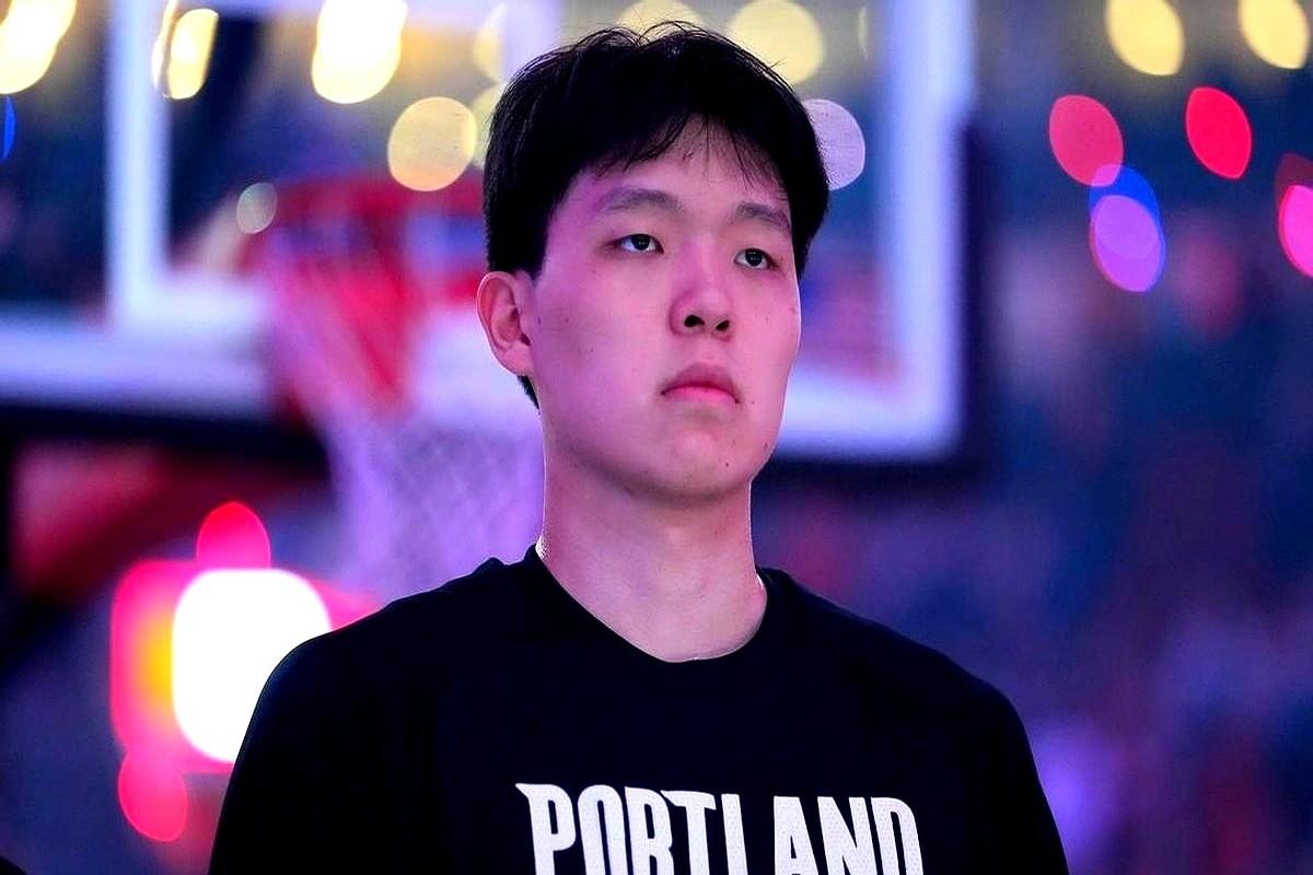 半夜刷到张图直接沉默了！姚明9240分、易建联2148分，中间差7000多分的断