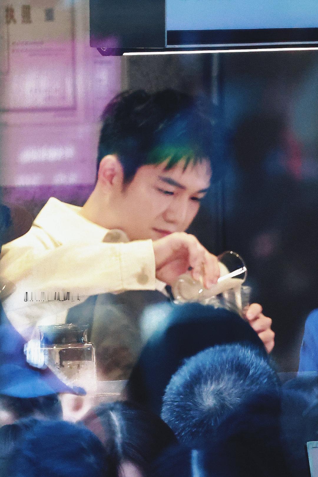 做什么都这么认真的咚咚大王｜图源水印 ​​​