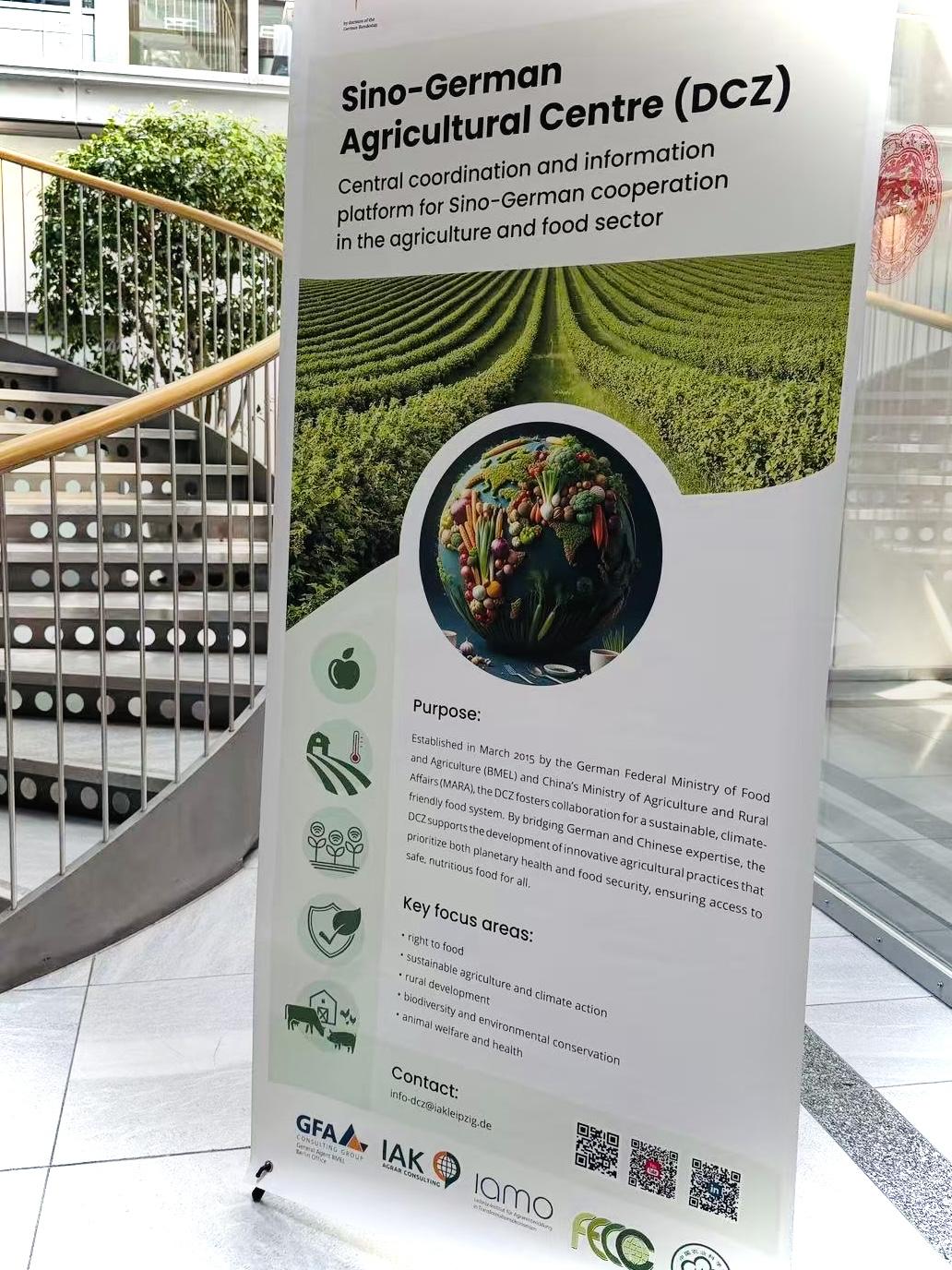 要让安全健康的食物每天都能端上我们的餐桌，需要哪些条件？往往是女性在其中发挥着决