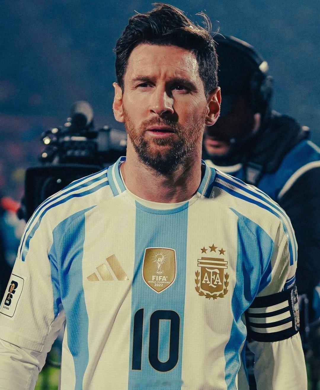 DS体育: 💔🇦🇷 一切都表明，下一场对阵委内瑞拉的比赛将是梅西代表国家队