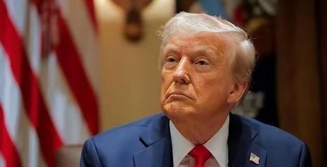 特朗普再次单方面宣布访华这事儿挺有意思。1月23日外交部回应相关提问时，没确认这