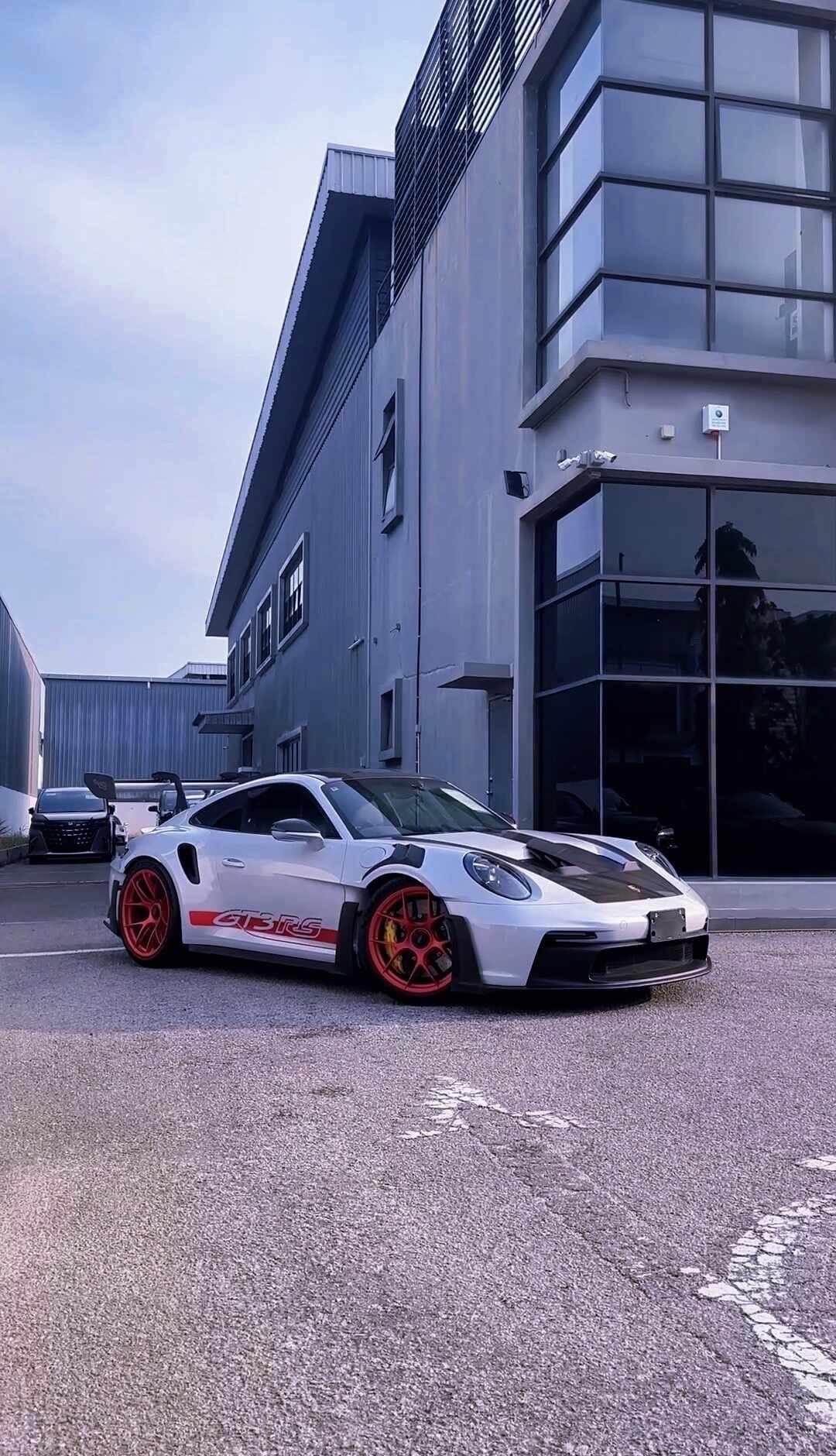 优雅与狂暴并存｜保时捷 GT3 RS
跑车 dreamcar 赛车 汽车文化 9
