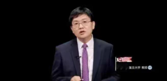 复大教授冯玮替日本解围：彼此给个台阶，给国民有个交代，差不多得了。网友怼道：国家