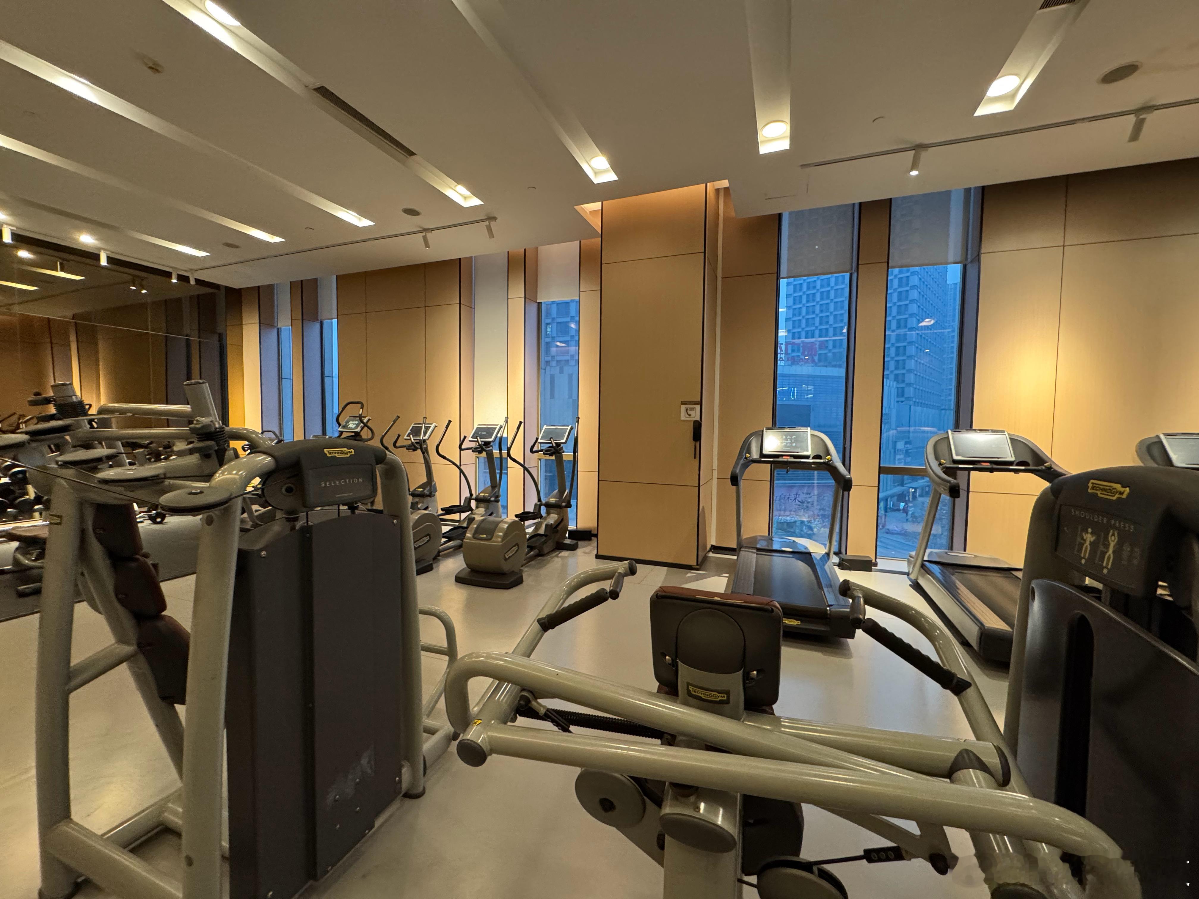 记住这几点减肥不走弯路今天打卡新健身房……还不错的跑步机！ 合肥·合肥富力威斯汀