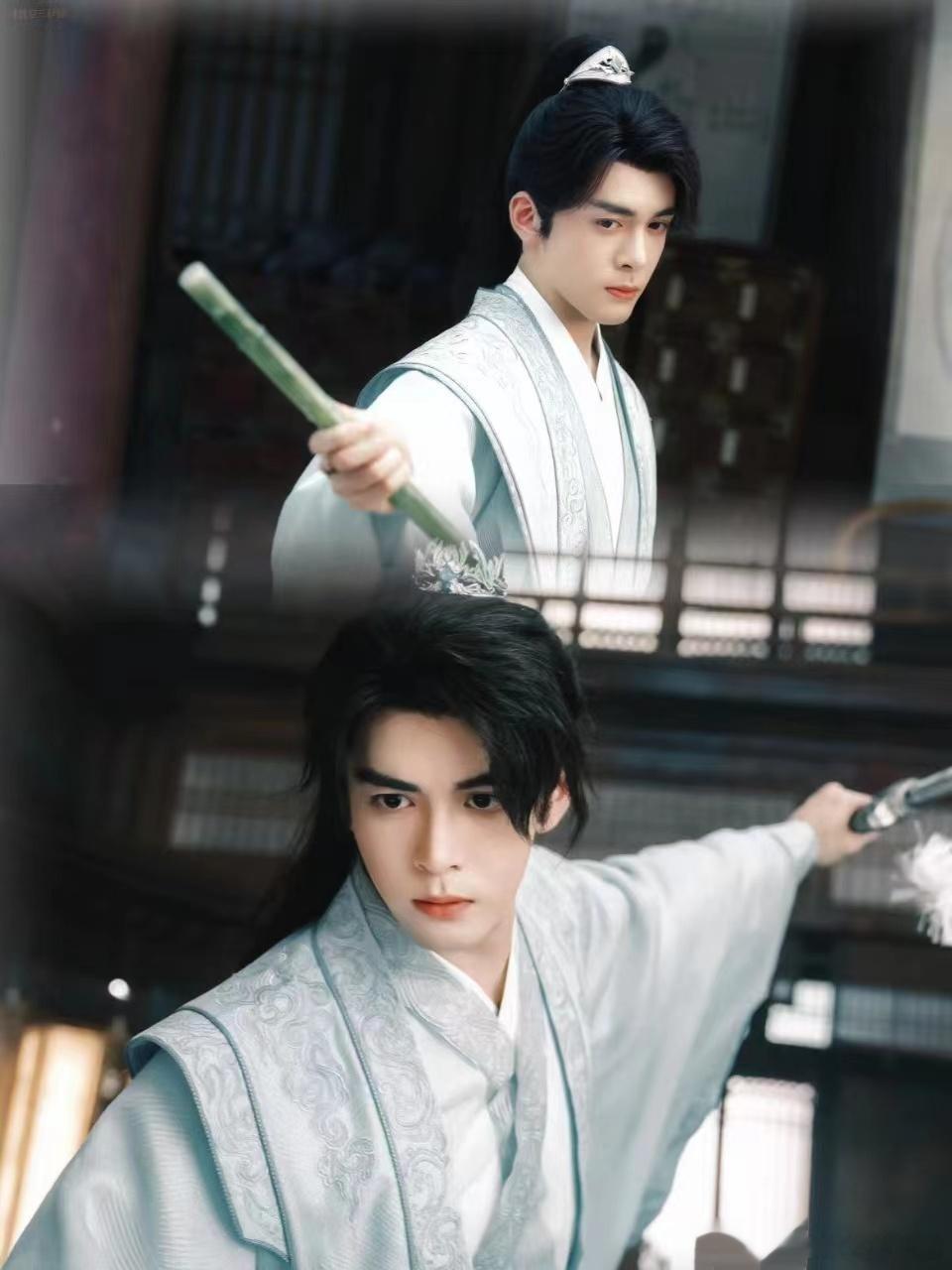 #曾舜晞有效发腮# 曾舜晞的有效发腮让他的面容更加明朗，五官更加和谐，让人无法抗