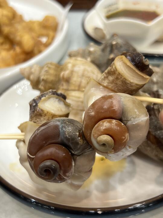 大连本地人去的海鲜饭店，量大实惠!