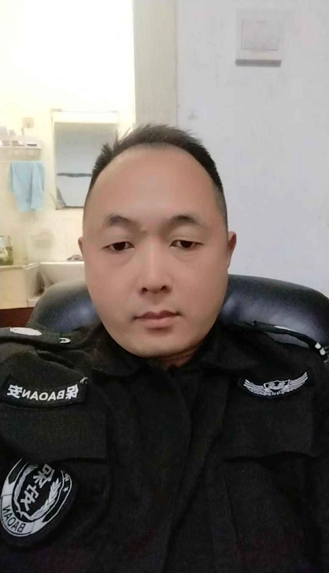 现实与社会 现实社会现实的人