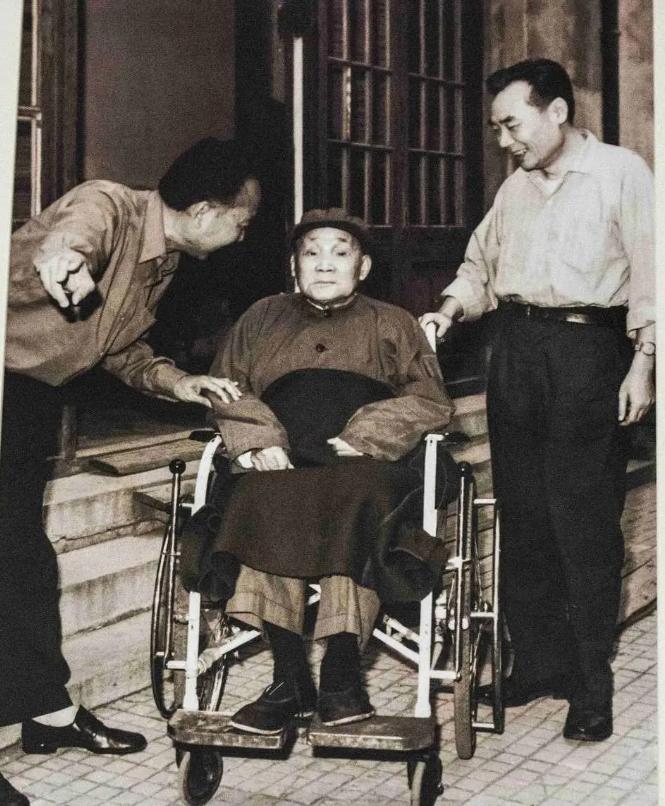 计划生育提出者马寅初晚年突然残疾，为何？在研究了大量资料以后，我确定：他的残疾恰