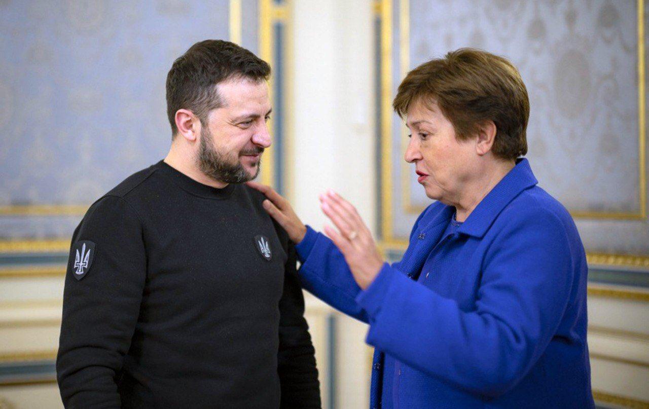 据消息人士称，在国际货币基金组织贷款获得批准后，乌克兰应该有足够的预算资金维持到