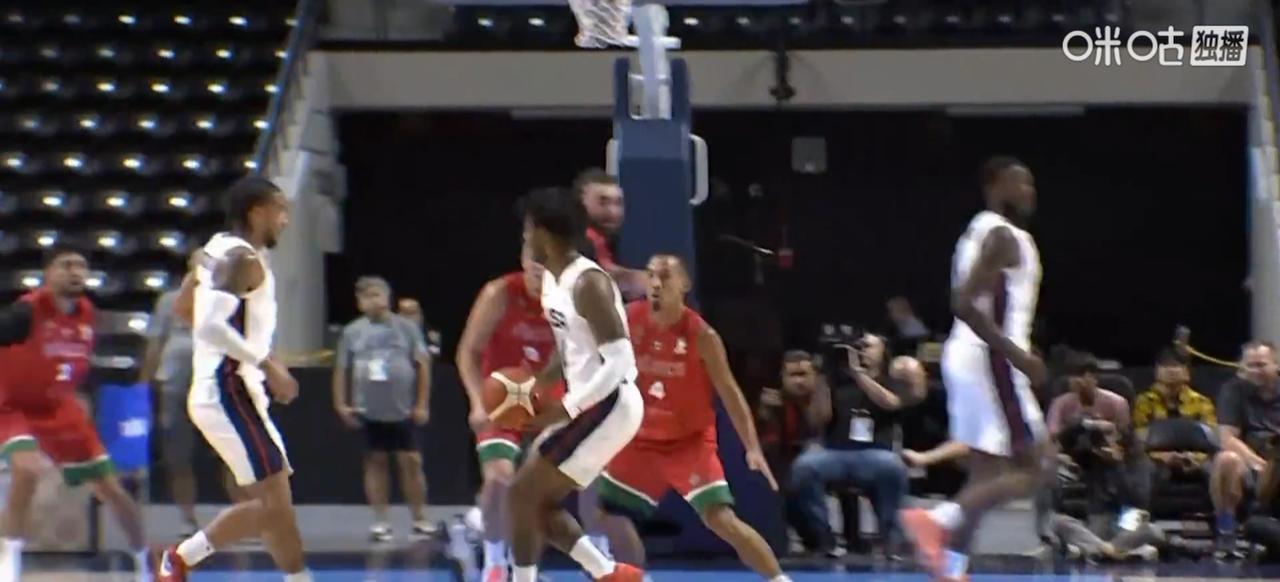 3月2日，一场男篮世界杯预选赛，美国男篮和墨西哥男篮的对决简直毫无悬念。123：