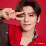 侯明昊和粉丝面对面建群发红包 侯明昊简直就是粉丝的贴心小棉袄！线下和粉丝面对面建