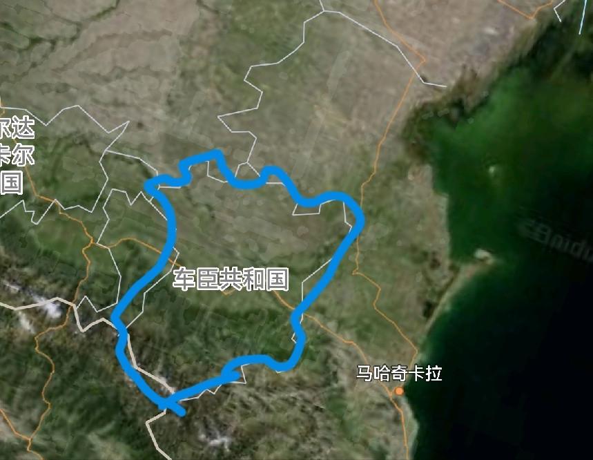 当年俄军打了十几年才搞定的车臣，其实并不强，也不算大，横竖不过100公里，人口也