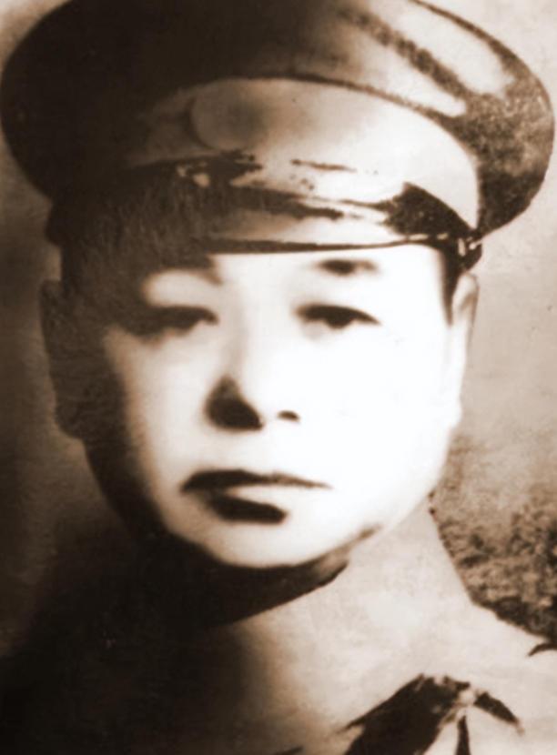 1977年，83岁的抗日名将范绍增在郑州去世，遗体遭到12个儿女的哄抢，导致无法