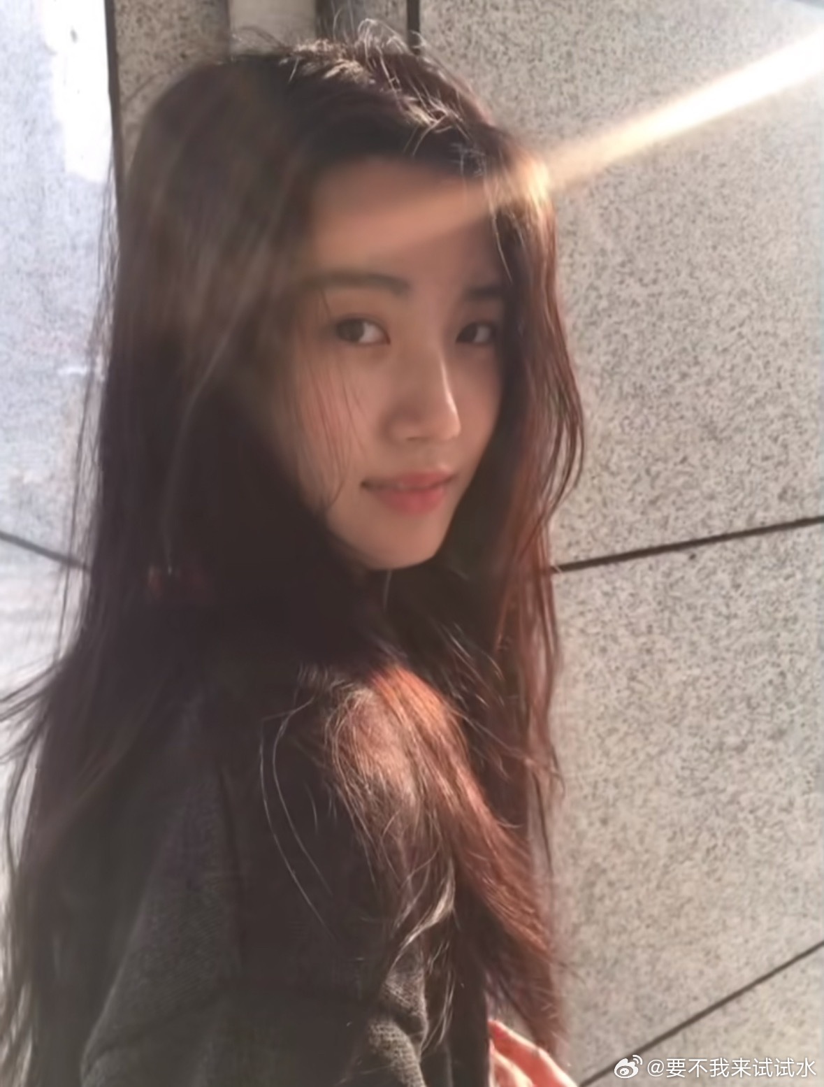 这么多年我从未在微博上释放过一次戾气，说过一次恶意的话，对谁发脾气什么的，无论对