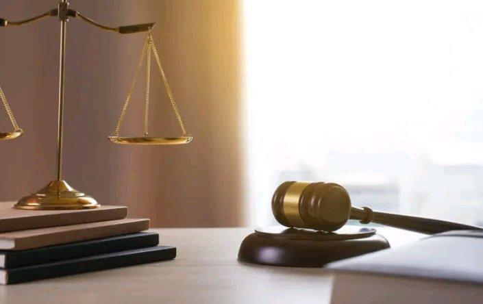 男子在卖淫场所放置偷拍设备，制作淫秽视频9000多部贩卖，一审获刑10年半这起令