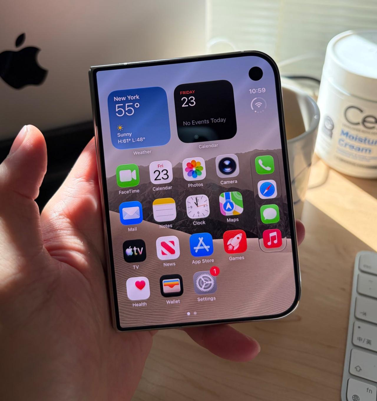 苹果今年是非常重视iPhone Duo折叠屏的，从iOS 27.1专属于iPho