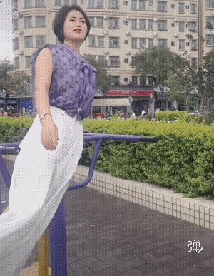 平衡能力真好[强]！摔了多少次才玩得这么丝滑![奸笑]