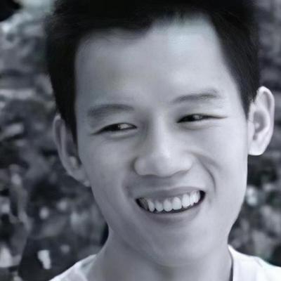 2003年的珠海，一名23岁保安冒死救下正被3名歹徒侵犯的女教师，谁知两年后，他