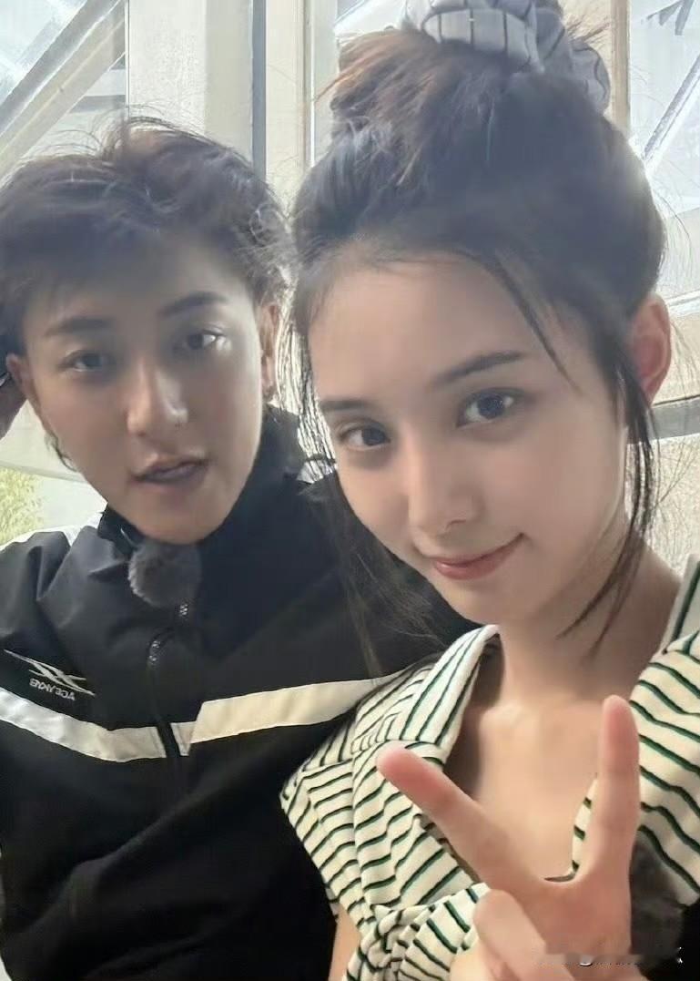 黄子韬说这辈子都不会家暴，在外面黄子韬很大男子主义，但实际上真正做主的是徐艺洋，