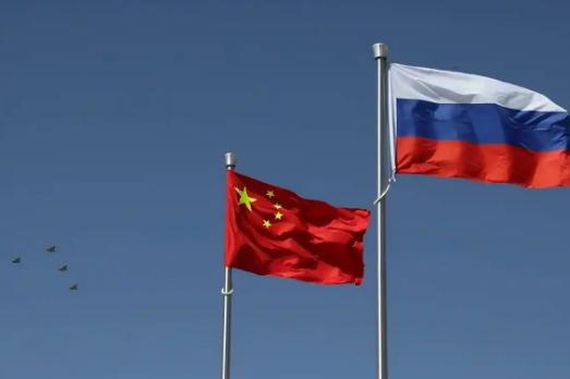 看懂了中俄关系，你就看懂了世界的基本局势。说白了，现在全球的局势就是四个主要力量