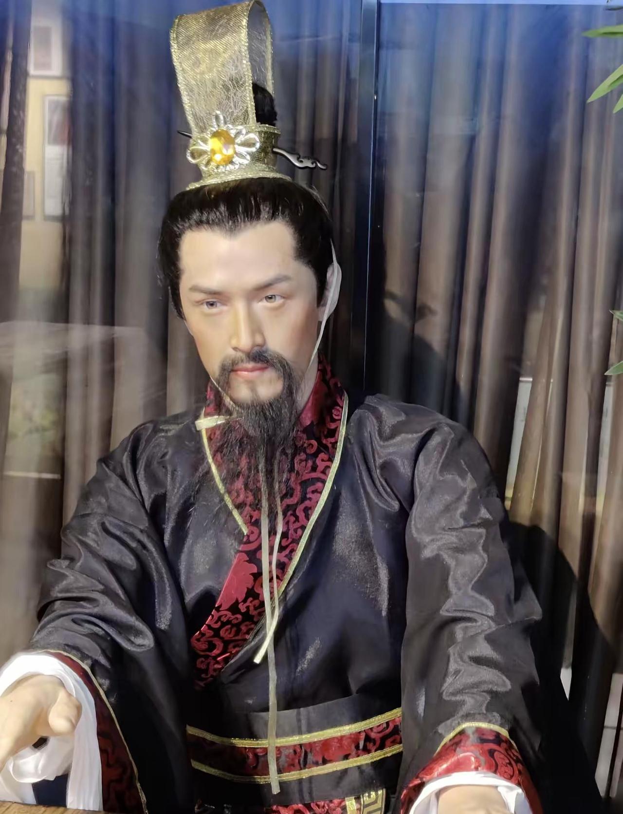 这蜡像属实有点帅，猜猜是谁。原来易小川不是穿越成了蒙毅，而是张仲景啊胡歌 易小川