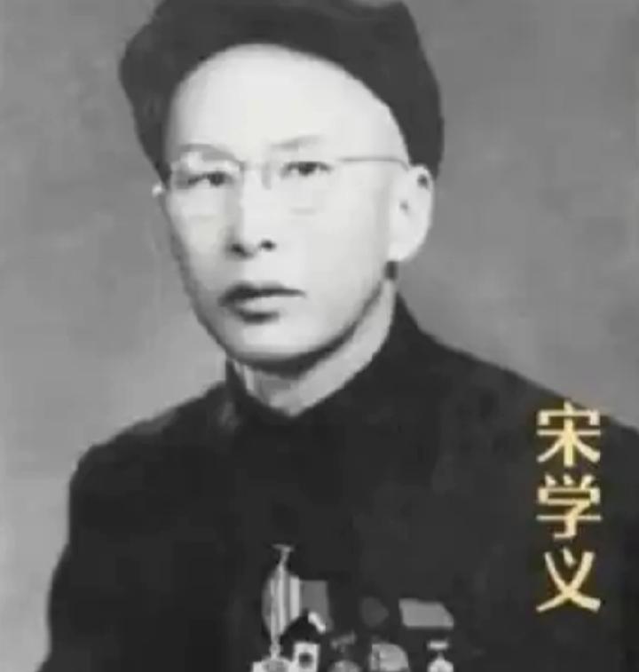 1941年9月25日傍晚，狼牙山棋盘陀峰顶的战事彻底落幕，五名战士为掩护大部队和