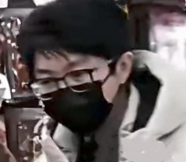 2月23日，有网友在黑龙江齐齐哈尔机场偶遇毛不易。当天是春节假期最后一天，网友感